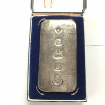 A silver ingot Elizabeth II silver jubilee. Approximately 100g