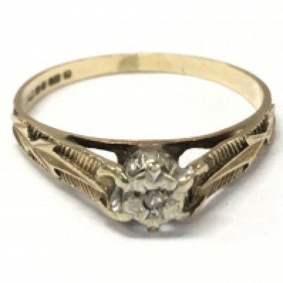 A 9ct gold ring set , size Q. Total weight 2g. Postage category a