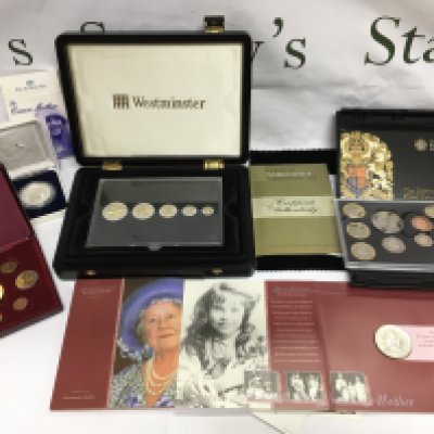 A collection of proof coin sets and covers including a 2002 Patterns set, WW2 coin set etc. Shipping category B.