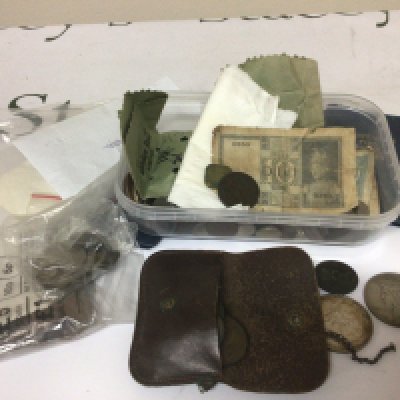 A collection of mixed used coins and bank notes. Including silver Mexican 1968 Olympic coin and others.