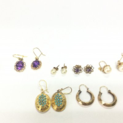 A collection of assorted earrings including 6 9ct gold hallmarked pairs weight 12.50g Postage A