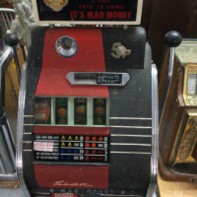 Sega 1960s One Armed Bandit - Mad Money 32 x 16 x 17 inches approximately