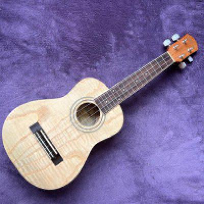 An Ashbury Ukelele in blonde natural finish very good condition with very little wear