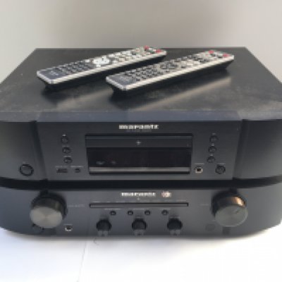 A Marantz CD6005 CD player and a Marantz PM6006 amplifier (2). Comes with remote controls.