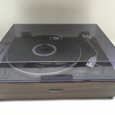 A Pioneer PL-12D record player and a pair of Pioneer floor standing speakers (3). New drive belt fitted and centre spindle has been serviced.