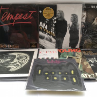 Two bags containing 14 LPs and a shaped 7" single by various artists including Bob Dylan, Robert Plant, Taj Mahal and others. Includes original and 180g pressings.