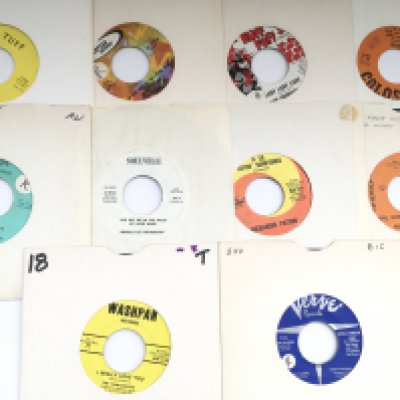 Ten rare US soul and Northern soul 7" singles by various artists including The Tomangoes, The Superiors, Bunny Sigler and others.