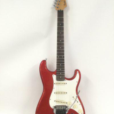 A Fender Contemporary Stratocaster electric guitar with factory fitted Kahler Locking Vibrato - Made in Japan c1998 in Candy Apple Red. All original with some playwear, good condition overall with some damage to paintwork . Comes with Fender branded soft carry case. #fenderjapan #fenderstratocaster #contemporarystrat #fendermij