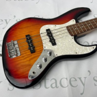 An Antoria (modern era) J Bass replica Bass Guitar in sunburst with chrome parts and pearloid pick guard. Overall unplayed condition with little evidence of any foreswear. No case. Will require a setup and fret polish as appears to be still in factory/store set up.