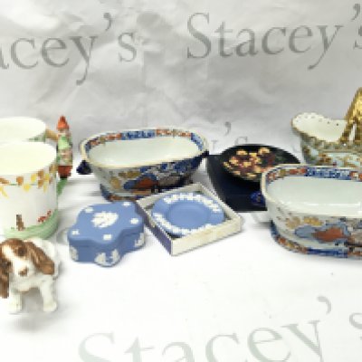 A Collection of various ceramics including a British made cocker spaniel figure , Wedgwood box and dish, Moorcroft boxed dish, Wellington pixie mugs, Imari design tureens . This lot cannot be posted
