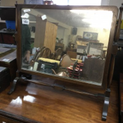 An Edwardian mahogany dressing table mirror with turned supports. 54cm x 50cm. NO RESERVE