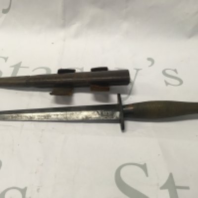 A fairBairn Sykes 2nd pattern commando dagger. Blade length 16.5cm.