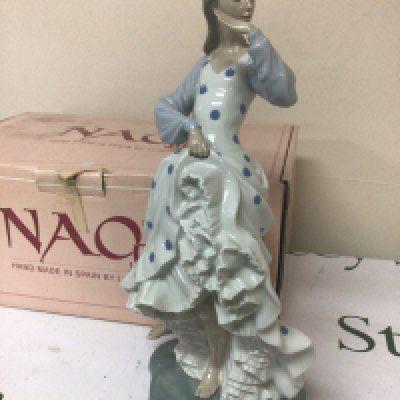 A Porcelain NAO Spanish figure of a dancing girl Hight 37cm. No obvious damage.