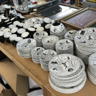 An extensive collection of Homemaker Ridgway potteries made in Staffordshire dinner set including plates , bowls, cups, teapots etc. this lot cannot be posted