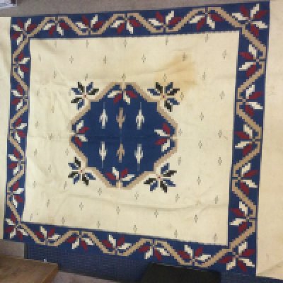 An early to mid 20th Century North American hand loom rug. 148cm x 202cm. Shipping category D.- NO RESERVE