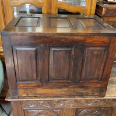 A small oak panelled chest, 71cm x 50cm x 52cm
