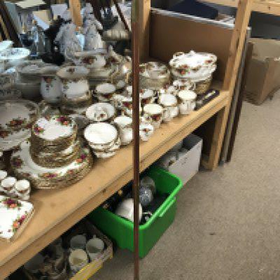 A large copper mug , hunting horn , porkert machine and other brass etc . This lot cannot be posted- NO RESERVE