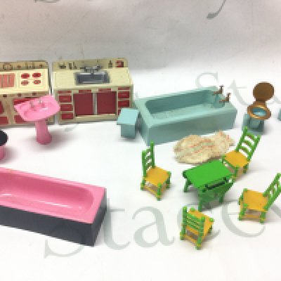 Tin plate and wooden dolls house furniture and items including Mattel table and chairs.