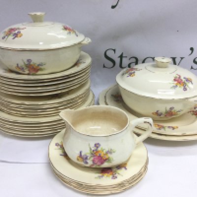 A Queen Anne tea service in Manor Roses pattern plus a J Fryer & Son dinner service. Shipping category D.- NO RESERVE