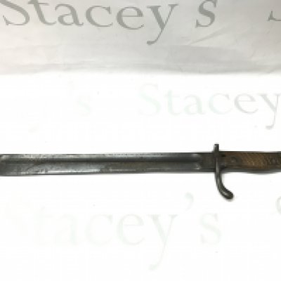 A WW1 German 1st pattern bayonet. Blade 36cm long 49cm total length . This lot cannot be posted