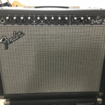 A Fender Deluxe 90 DSP amplifier.