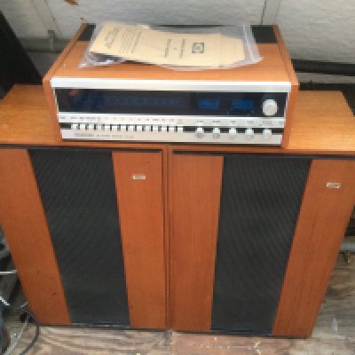 A Tandberg TR1040 stereo receiver and a pair of vintage KEF speakers with instruction manual (3).