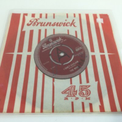 A rare 1965 UK demo of 'I Can't Explain' b/w 'Bald Headed Woman' by The Who. Brunswick 05926. EX/EX. Some writing on centre labels.