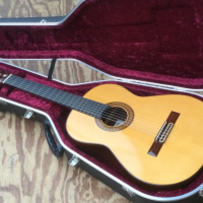 A fine quality Camps classical guitar, model CL-20. Superb condition. Comes with hard carry case.