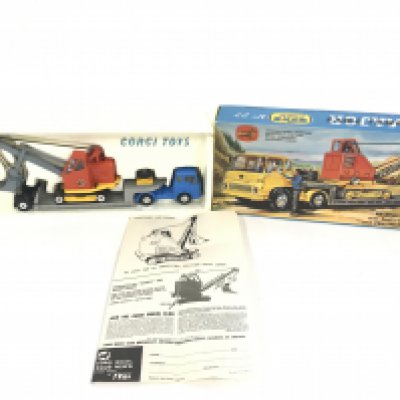 A Boxed Corgi Gift Set #27 Machinery Carrier With Bedford Tractor Unit And Priestman Cub Shovel.