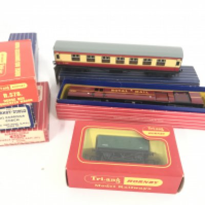 2 X Boxes of 00 Gauge wagons. Coaches.track etc.(2).