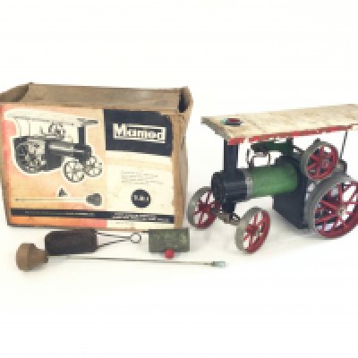 A Mamod Live Steam Traction Engine, model TE1A. Box and accessories present.