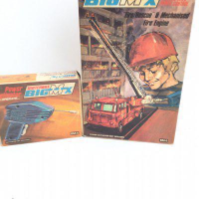 A Boxed Matchbox Big MX BM-6 Fire/Rescue and Mechanised Fire Engine WithA Power Activator.