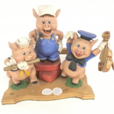 A 1936 1 Off Carving From a Islington Shop Window For Book Displays. 3 Little Pigs. Approx height 22Cm.