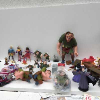 A collection in excess of 40 pieces of Disney related items themed on The Hunchback of Notre Dame. Includes figures and accessories. NO RESERVE