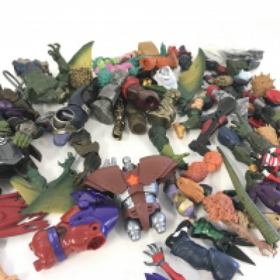 A collection of of Marvel Legends Build a Figure parts.