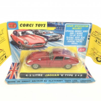 A Boxed Corgi E Type Jaguar #335.