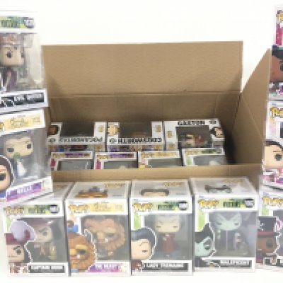 A collection of 16 POP figures all Disney themed.