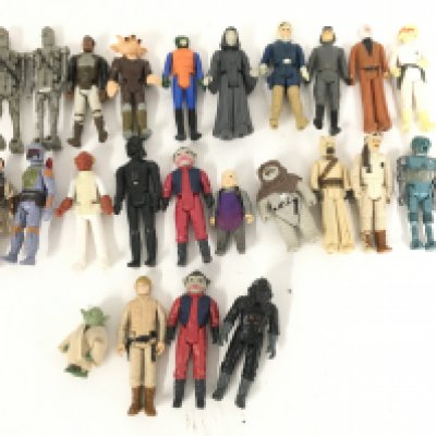 A Collection of Vintage Star Wars Figures.