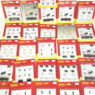 A Collection of Carded Hornby 00 Gauge Figures. No Reserve.
