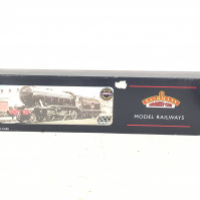 A Boxed Bachmann 00 Gauge K3 LNER 2934 Black Group Standard Tender. DCC. #32-275.