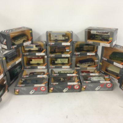 A collection of 23 boxed Corgi Classics comprising Buses and commercial vehicles. (2)