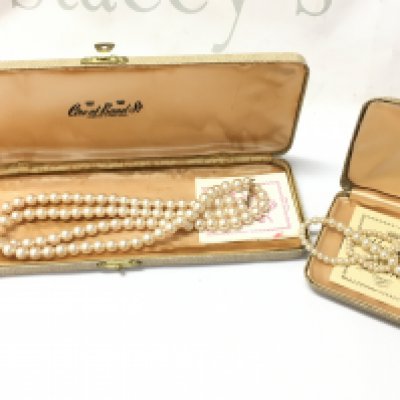 Boxed Ciro cultured pearl gold mounted necklaces