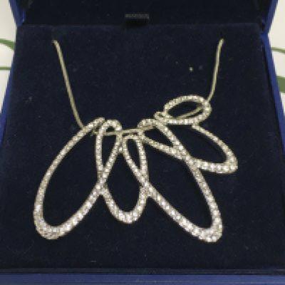 A Swarovski ladies fancy style necklace.