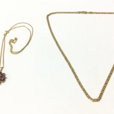 Two gold 9ct necklaces, 15.6g total weight. Postage category A