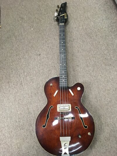 A circa 1967 Gretsch Tennessean Model 6071 bass guitar in a mahogany finish, serial number 17180. Comes with original Gretsch branded hard carry case.