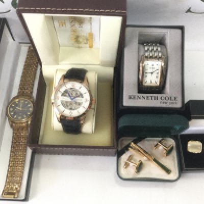 Three fashion watches and two pairs of cufflinks. Shipping category B.