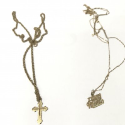 Twon9ct gold necklaces with pendants and a 9ct chain. Total weight 6.25g