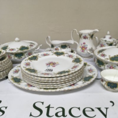 A Royal Albert bone china Berkeley pattern dinner service comprising two tureens small tea pot jug sauce boat plates. Sugar bowl cracked.
