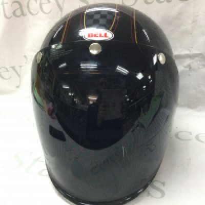 Bell Motorcycle helmet with visor . This lot cannot be posted