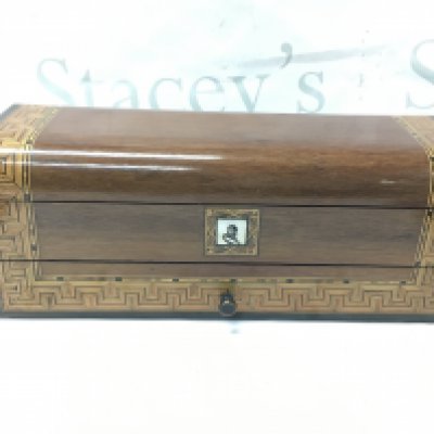 A Victorian jewellery box 32cm wide 12cm tall 11cm long. Postage category B